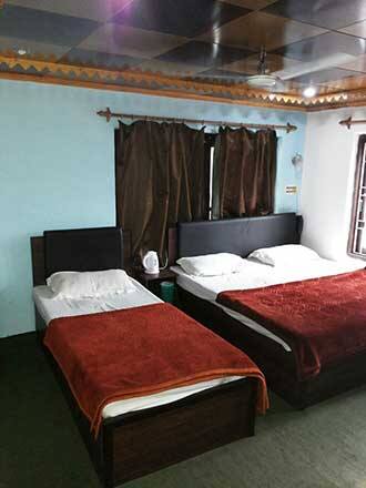 Royal Pearl Hotel, Srinagar 2